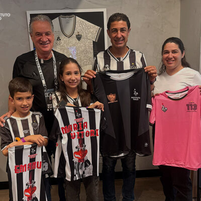 Instituto Galo garante cirurgia ao ex-jogador Vanderlei e realiza homenagem na Arena MRV