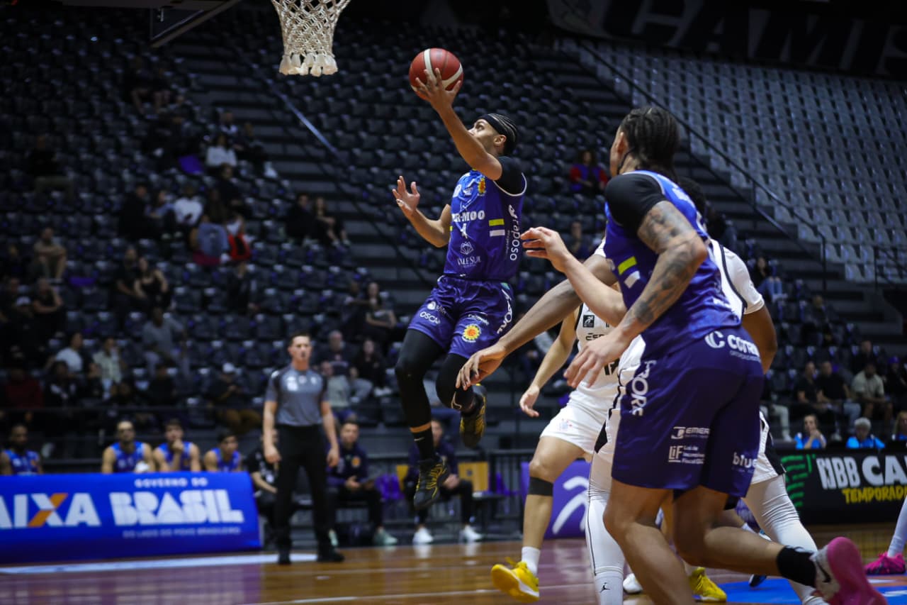 Mr.Moo São José Basketball é superado pelo Corinthians fora de casa no NBB Caixa