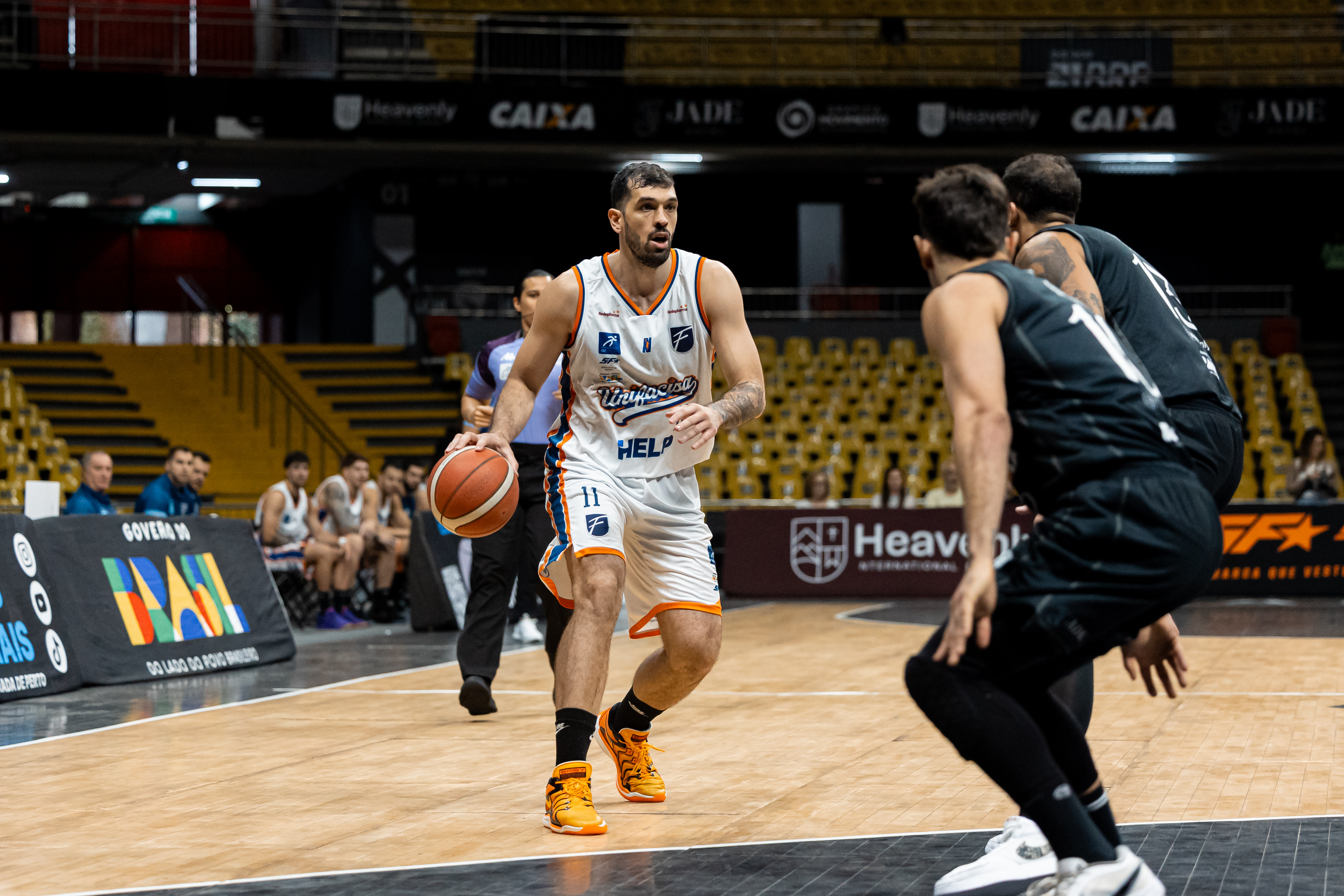 Unifacisa faz partida eletrizante, lidera nos minutos finais, mas é superada pelo Brasília no NBB