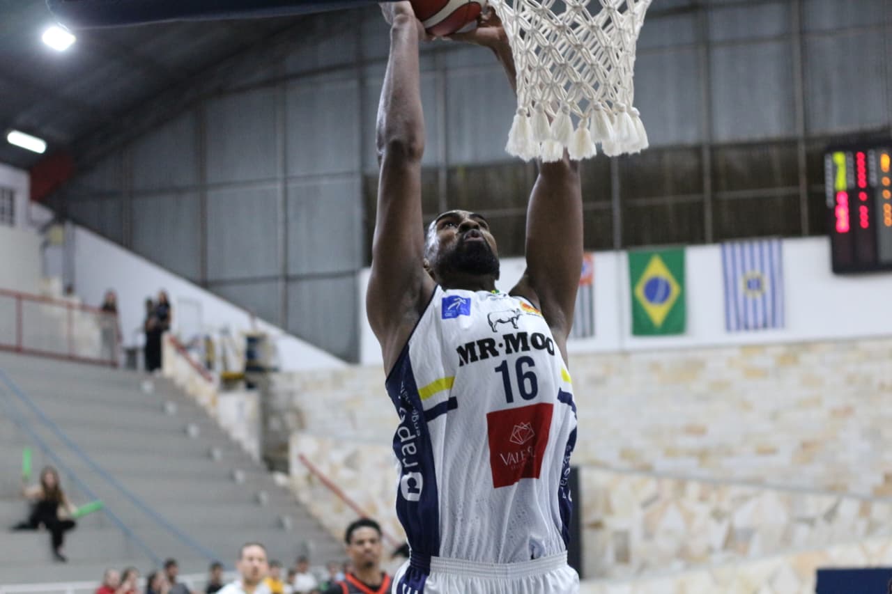 Mr.Moo São José Basketball sofre revés diante do Caxias do Sul