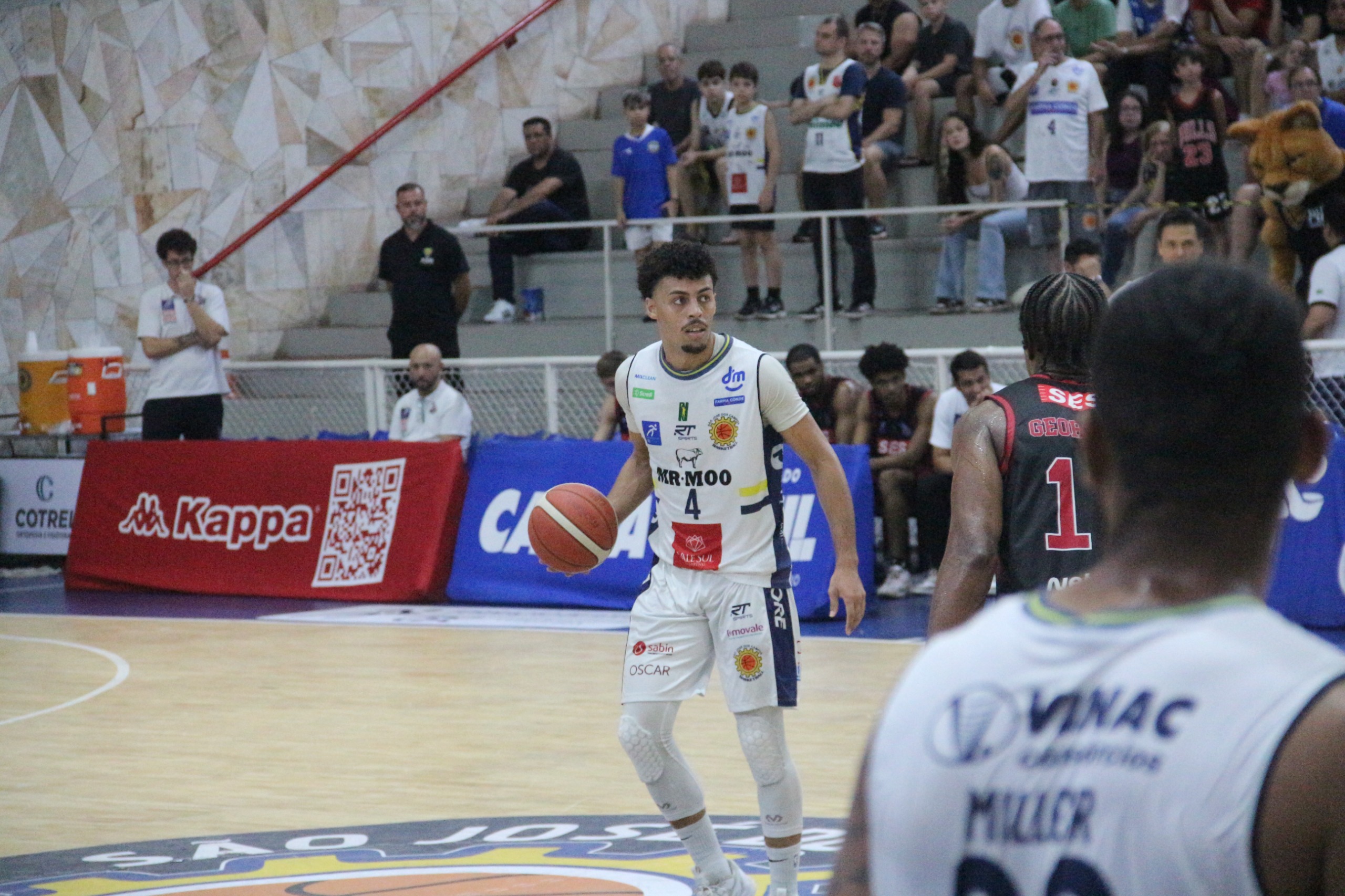 Mr.Moo São José Basketball faz último jogo em casa antes dos playoffs contra o Pinheiros